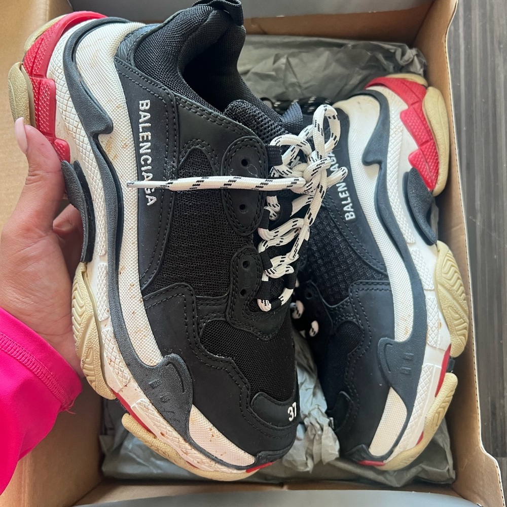 Balenciaga sneakers size 37